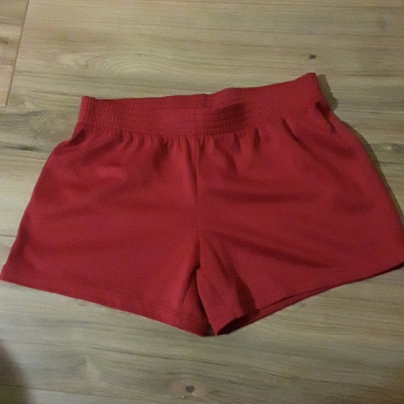 Shorts - Picture 2 of 3